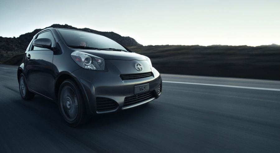  Scion iQ 2012 года  (фото 92 из 128)